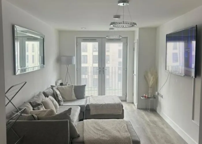 1 Bedroom Flat